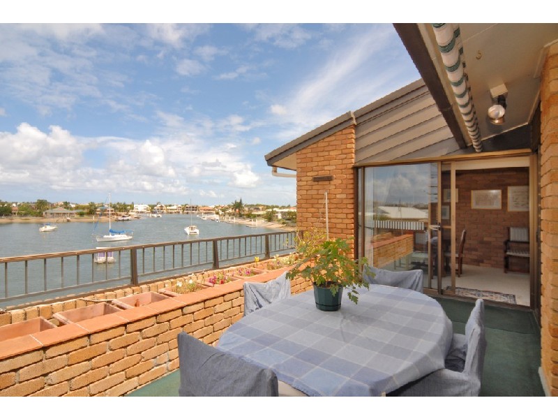 7/11 Carinya Street, Mooloolaba QLD 4557