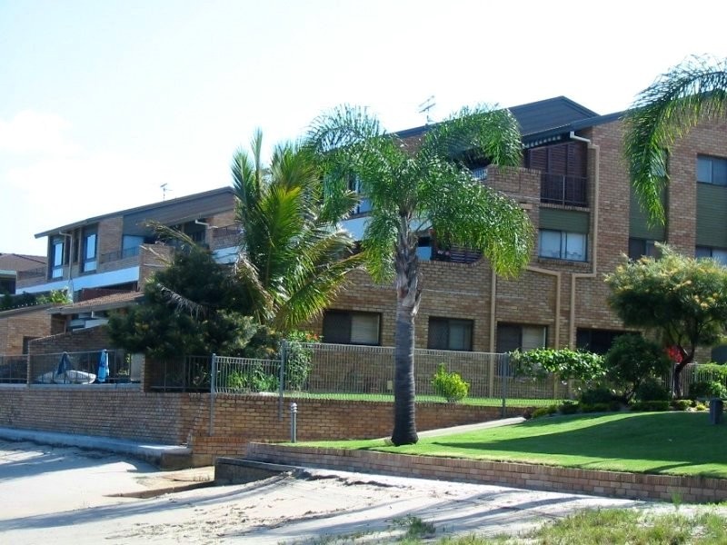 7/11 Carinya Street, Mooloolaba QLD 4557