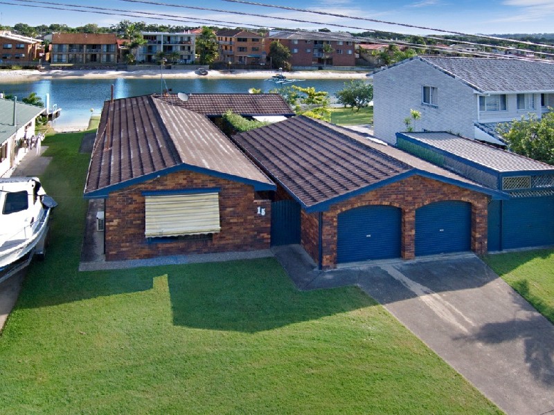 15 Coorumbong Close, Mooloolaba QLD 4557