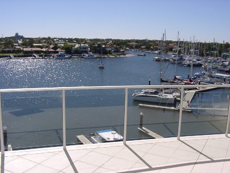 404/11 Nicklin Way, Minyama QLD 4575