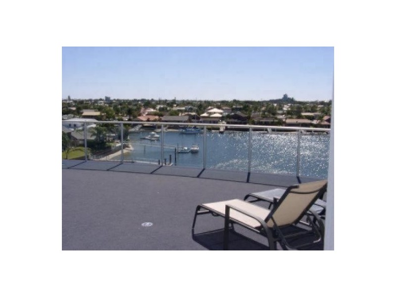 404/11 Nicklin Way, Minyama QLD 4575