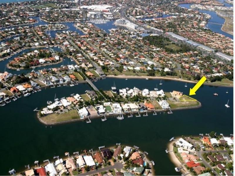 11 Mooloolah Island, Minyama QLD 4575