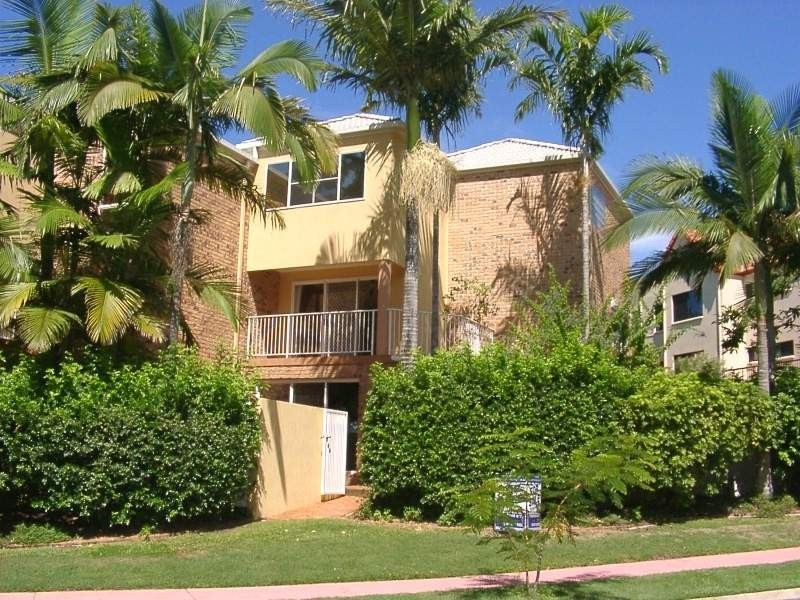 Alexandra Headland QLD 4572