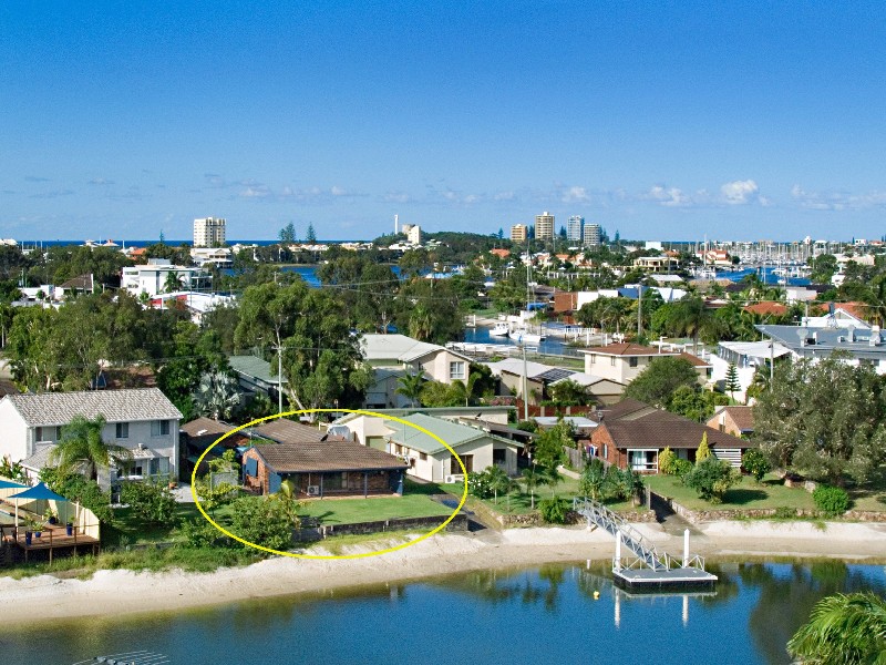 15 Coorumbong Close, Mooloolaba QLD 4557