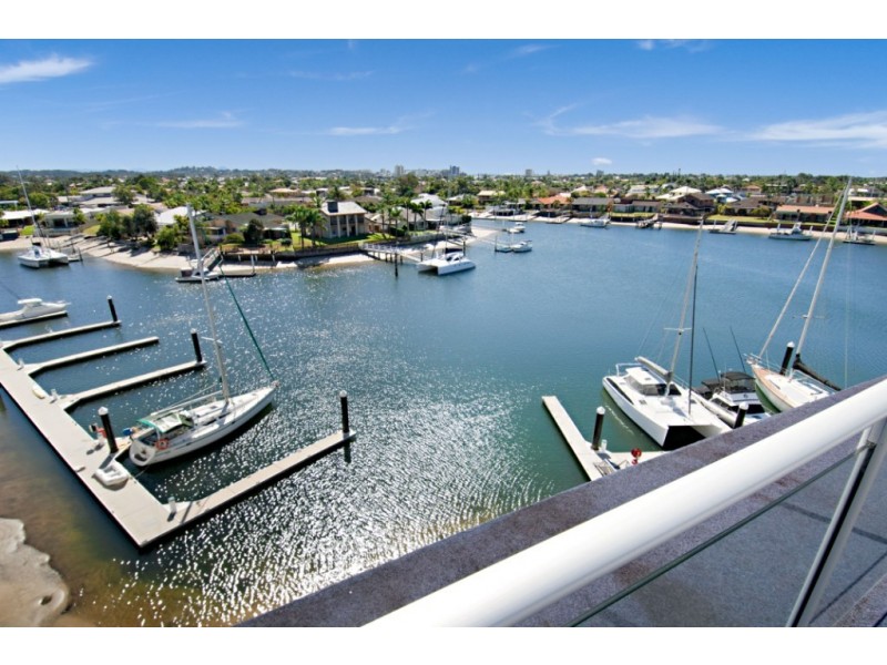 401/13 ‘Bluewater Point’ Nicklin Way, Minyama QLD 4575