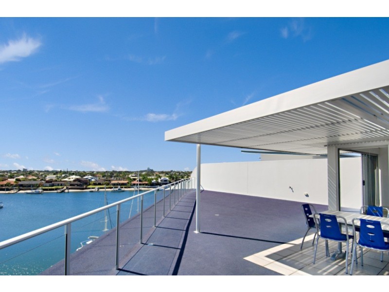 401/13 ‘Bluewater Point’ Nicklin Way, Minyama QLD 4575