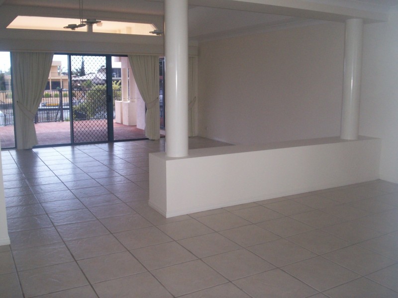 118 Sunbird Chase, Parrearra QLD 4575