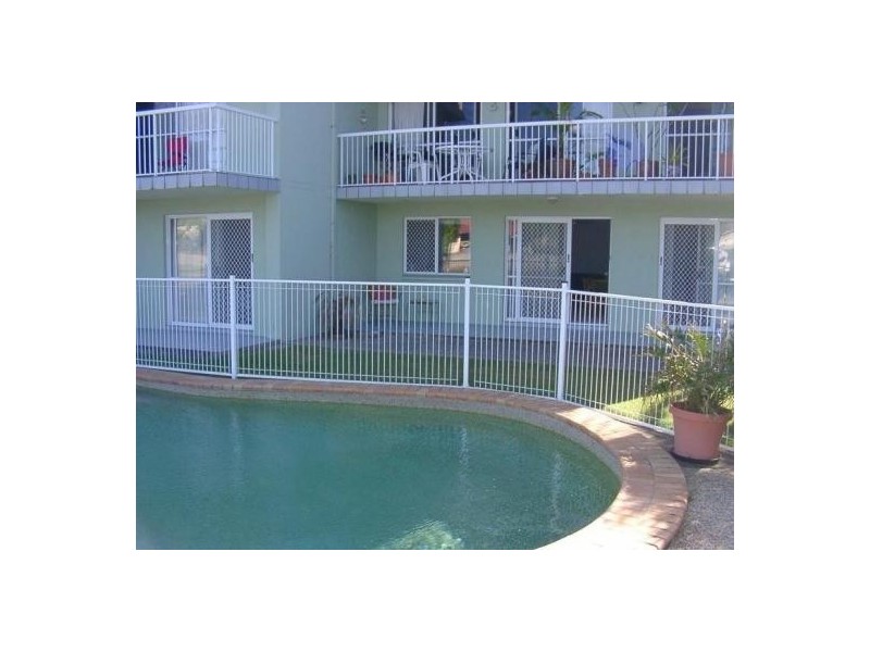 2/91 Goonawarra Drive, Mooloolaba QLD 4557