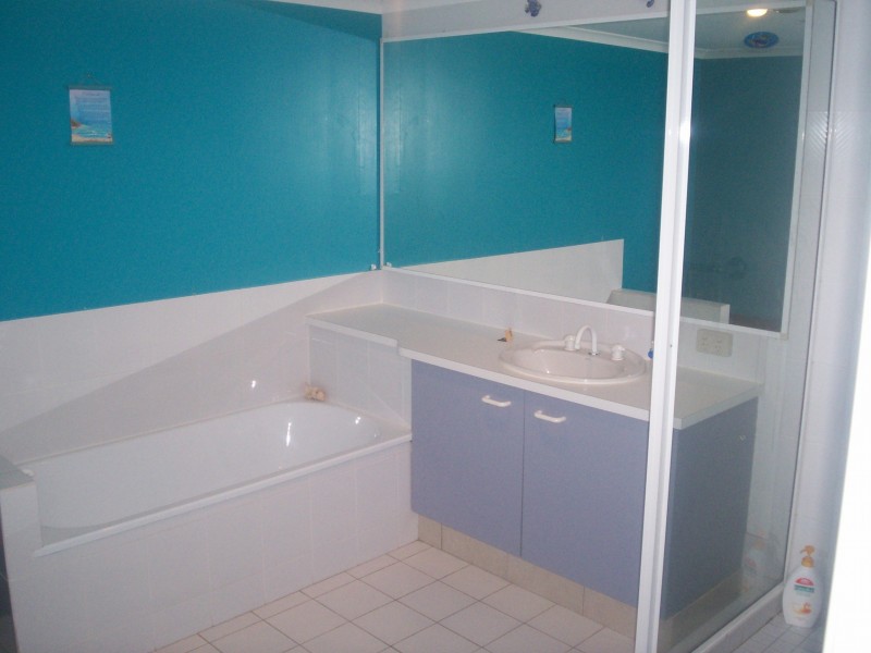 2/91 Goonawarra Drive, Mooloolaba QLD 4557