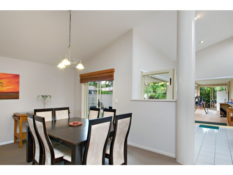 2 Koala Court, Mooloolaba QLD 4557