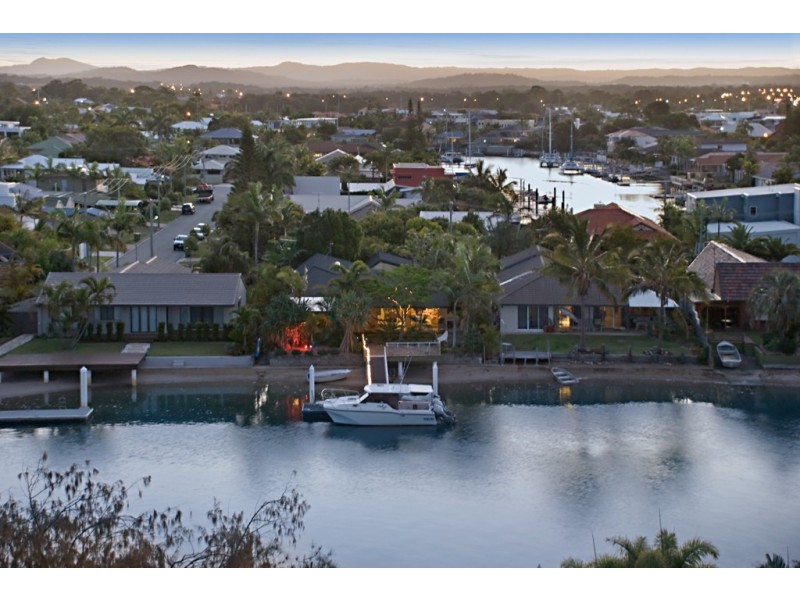 27 Kumbada Court, Minyama QLD 4575