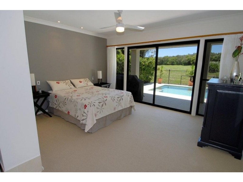 34 Baker-Finch Place, Twin Waters QLD 4564