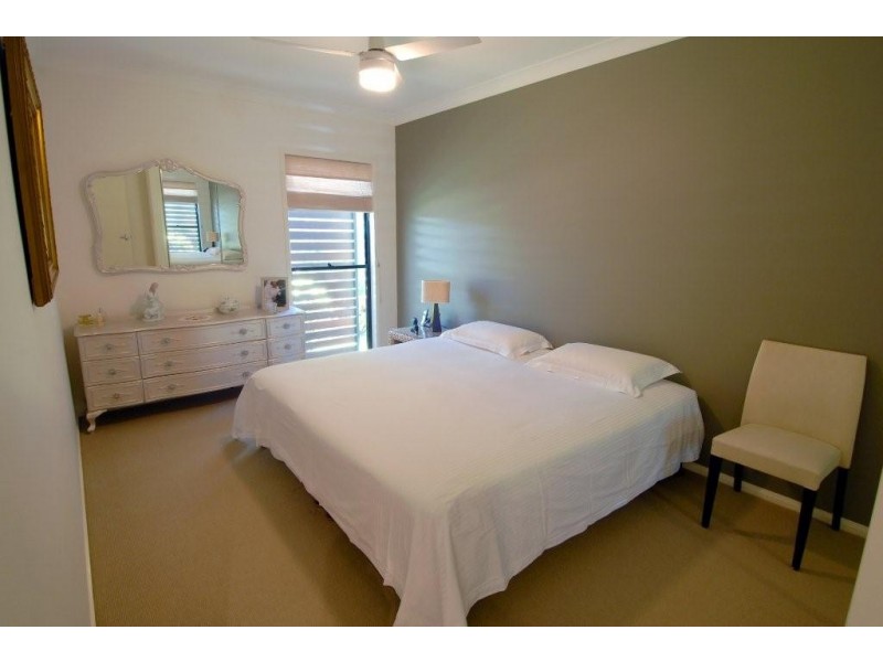 34 Baker-Finch Place, Twin Waters QLD 4564