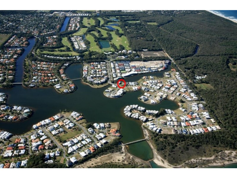 33 Baywater Drive, Twin Waters QLD 4564