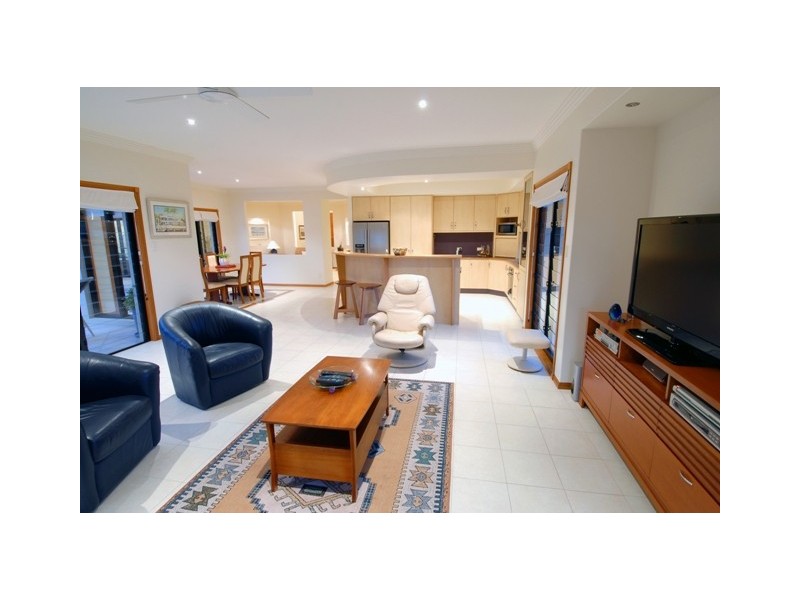 18 Corella Drive, Parrearra QLD 4575