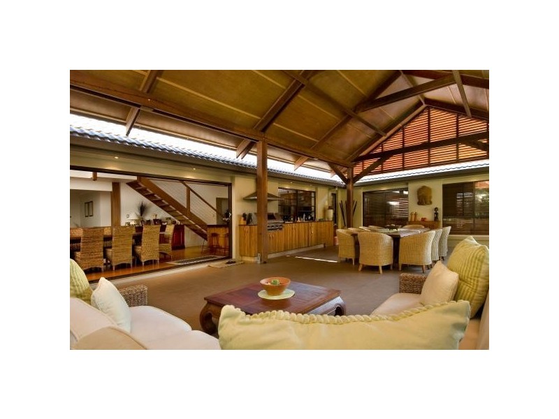 237 Oceanic Drive, Bokarina QLD 4575
