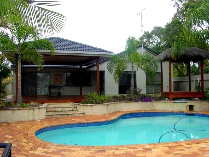 1 Cypress Court, Minyama QLD 4575