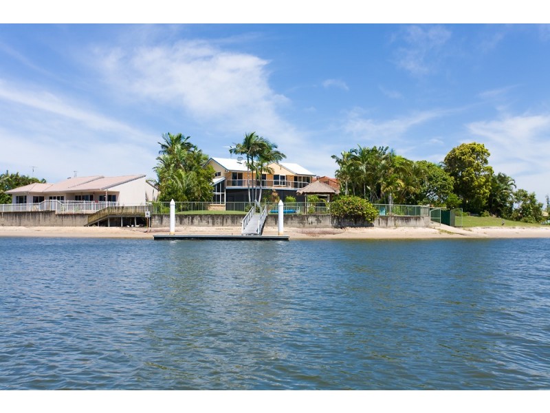 19 Paraka Court “Hideaway Waters”, Mountain Creek QLD 4557