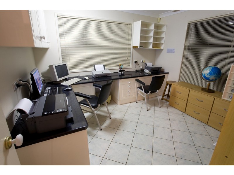 19 Paraka Court “Hideaway Waters”, Mountain Creek QLD 4557