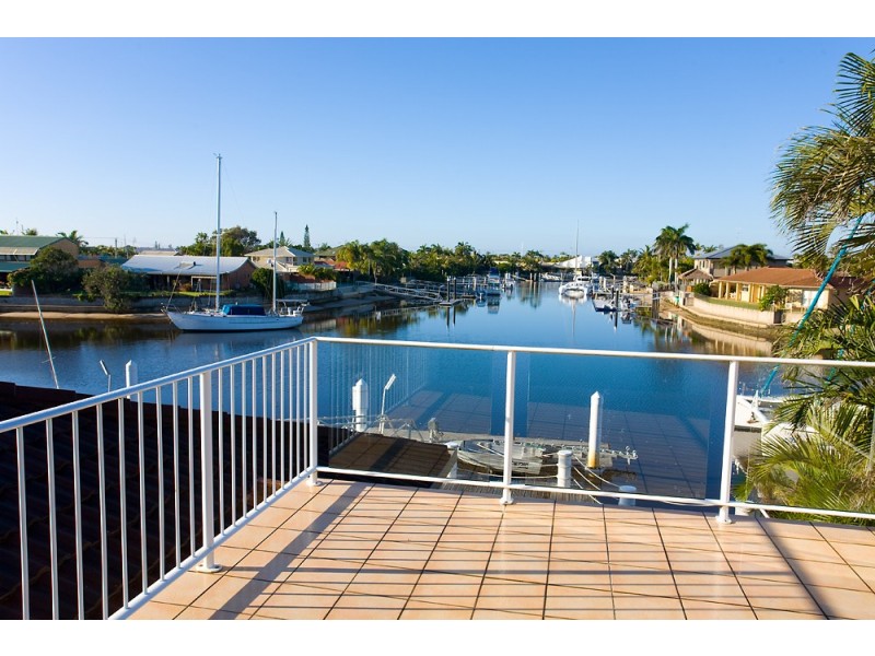 18 Oak Court, Minyama QLD 4575