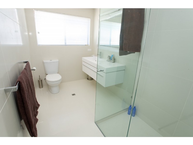 18 Oak Court, Minyama QLD 4575