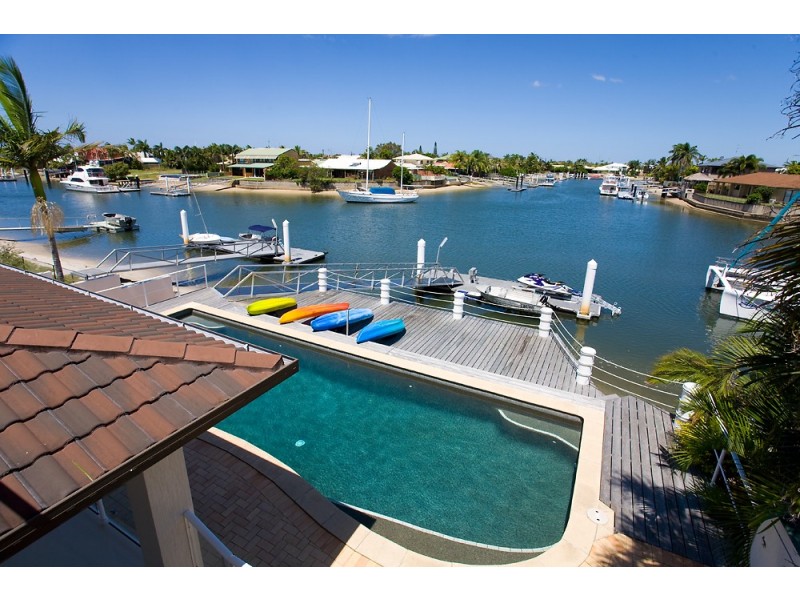 18 Oak Court, Minyama QLD 4575