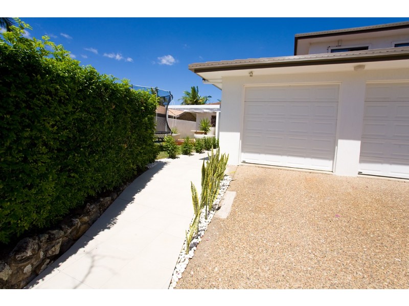 18 Oak Court, Minyama QLD 4575