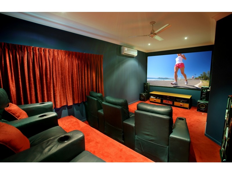 82 Mooloolah Drive, Minyama QLD 4575