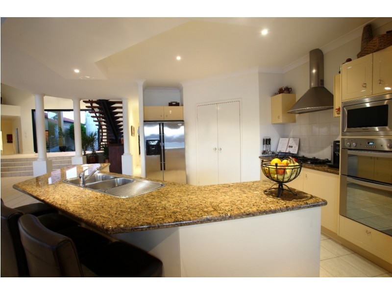 82 Mooloolah Drive, Minyama QLD 4575