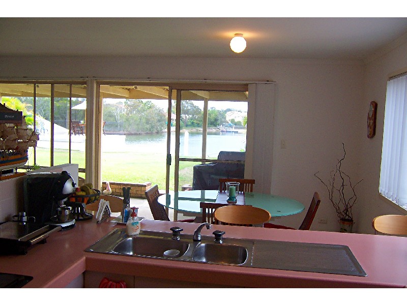 7 Urambi Court, Hideaway Waters, Mountain Creek QLD 4557