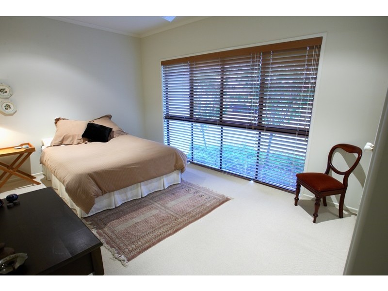 18 Jessica Boulevard, Minyama QLD 4575