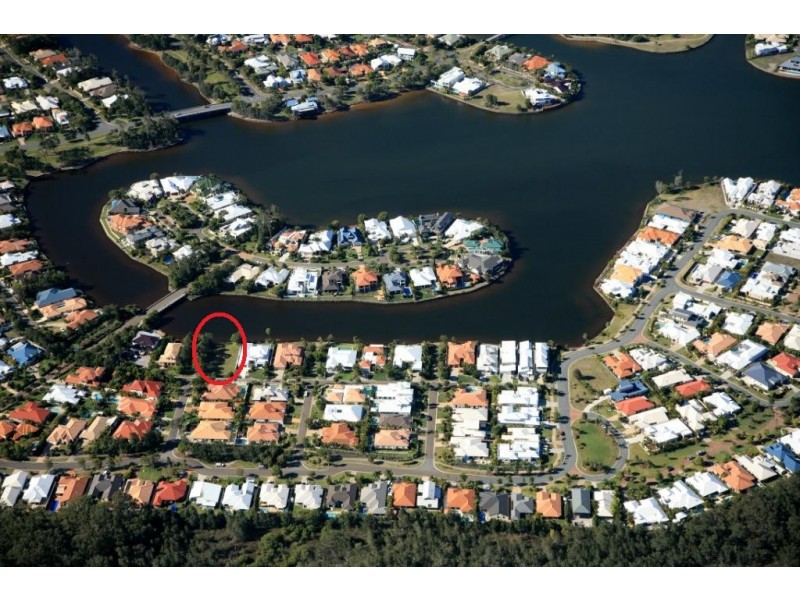 8 Mainsail Place, Twin Waters QLD 4564