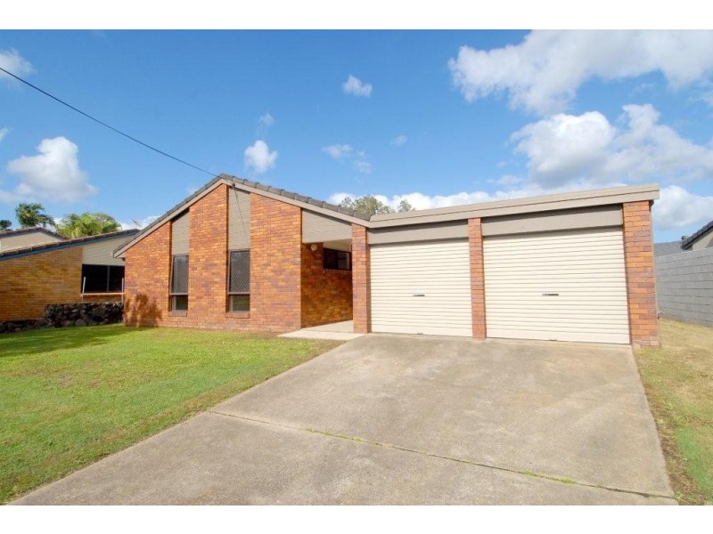 11 Coorumbong Close, Mooloolaba QLD 4557