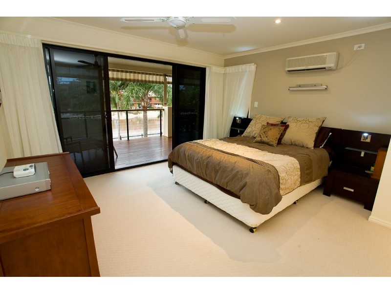 18 Tarwarri Crescent, Mooloolaba QLD 4557