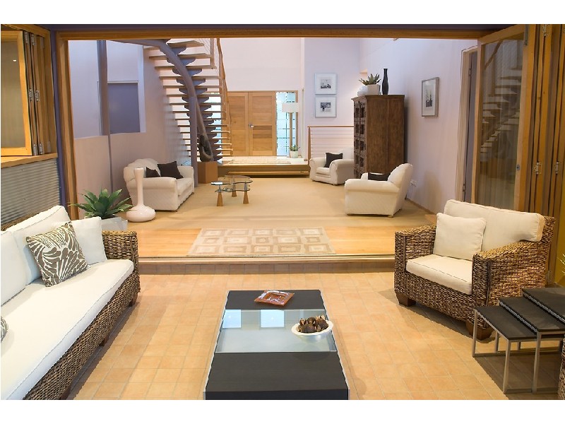 126 Sunbird Chase, Kawana Waters QLD 4575