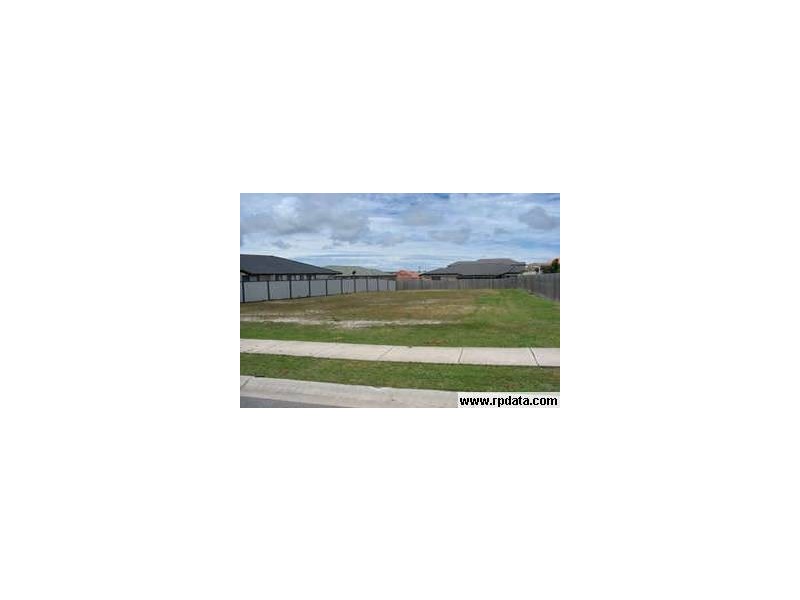 124 Carpenter Way, Sandstone Point QLD 4511