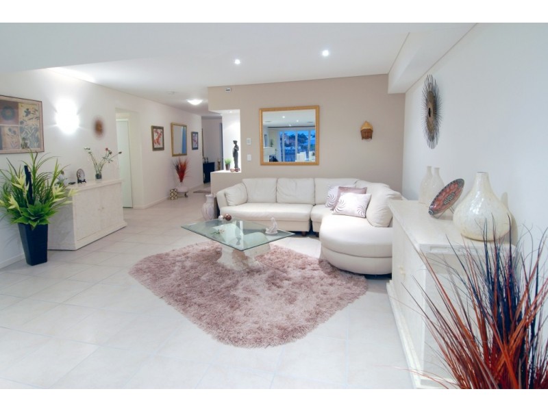48/7 “St Kitts” Grand Parade, Kawana Island QLD 4575