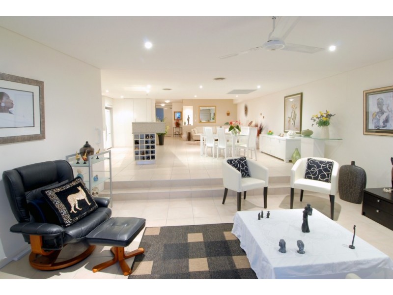 48/7 “St Kitts” Grand Parade, Kawana Island QLD 4575