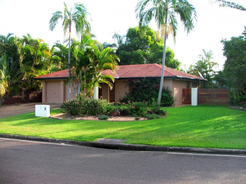 48 Parkway Drive, Mooloolaba QLD 4557