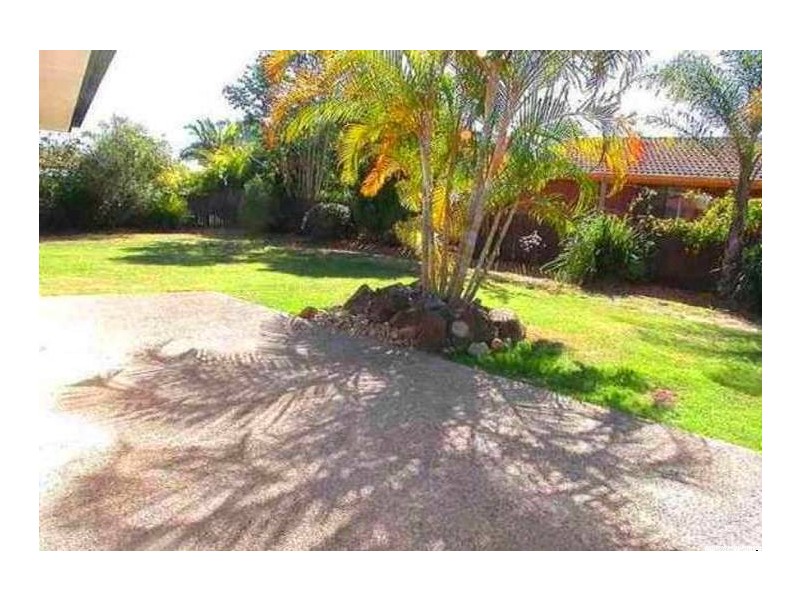 48 Parkway Drive, Mooloolaba QLD 4557