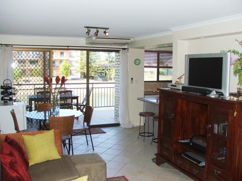 4/11-13 “Glen Kylie” Barooga Crescent, Mooloolaba QLD 4557