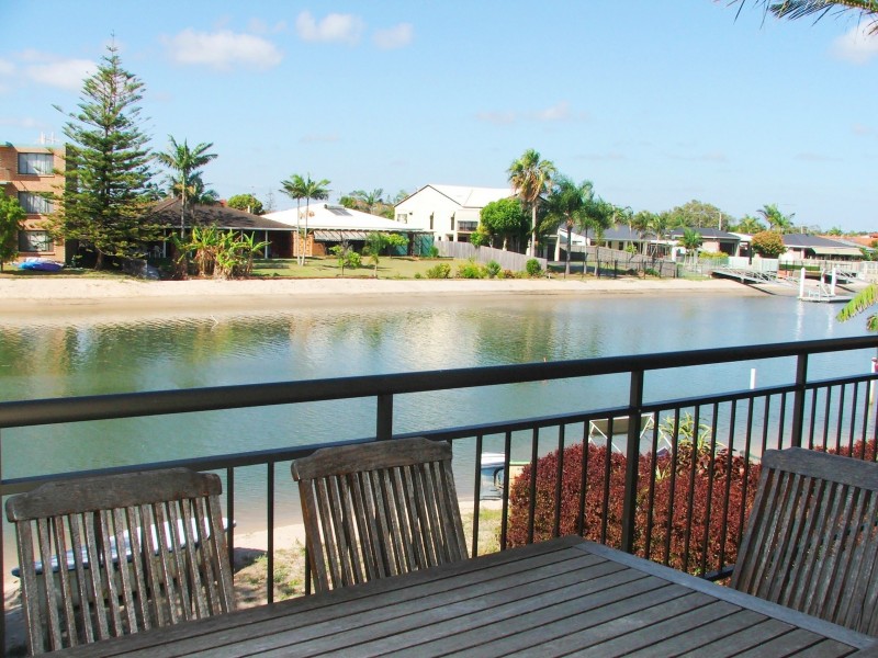 4/11-13 “Glen Kylie” Barooga Crescent, Mooloolaba QLD 4557