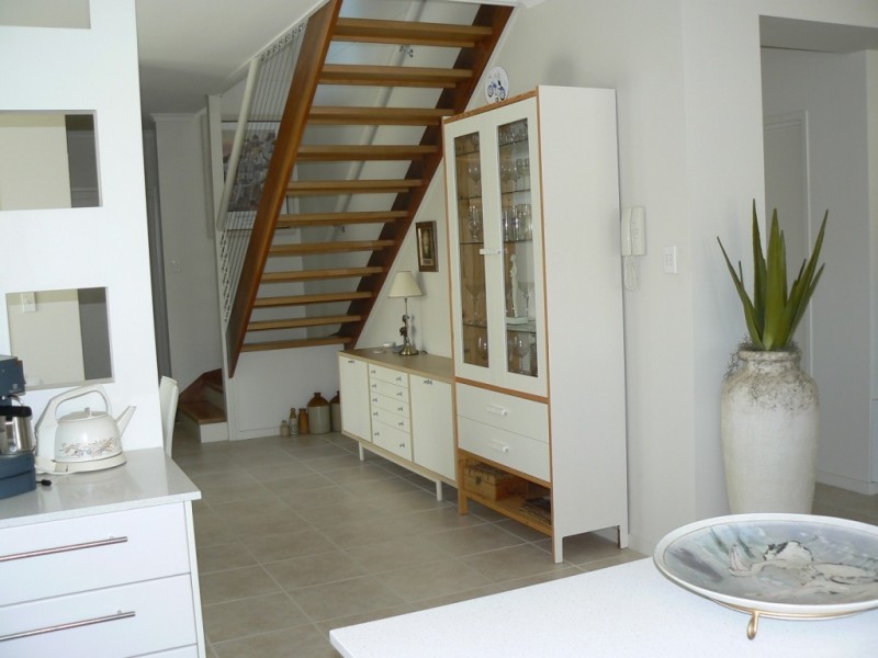 4 Tortola Place, Kawana Island QLD 4575