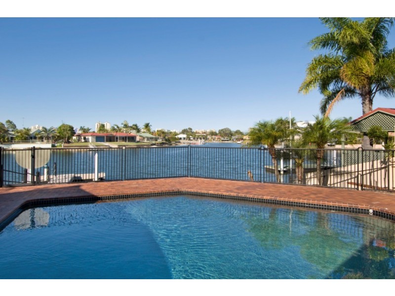 33 Carrothool Place, Mooloolaba QLD 4557