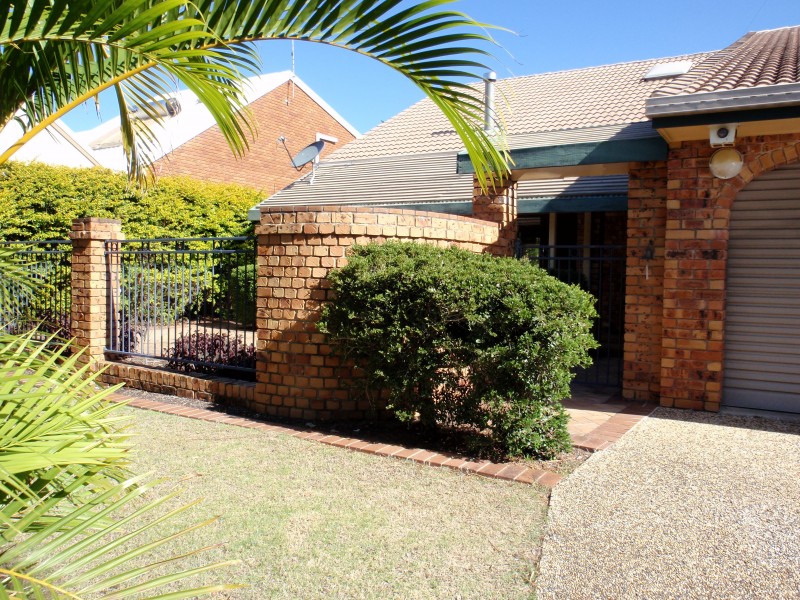 30 Cypress Court, Minyama QLD 4575