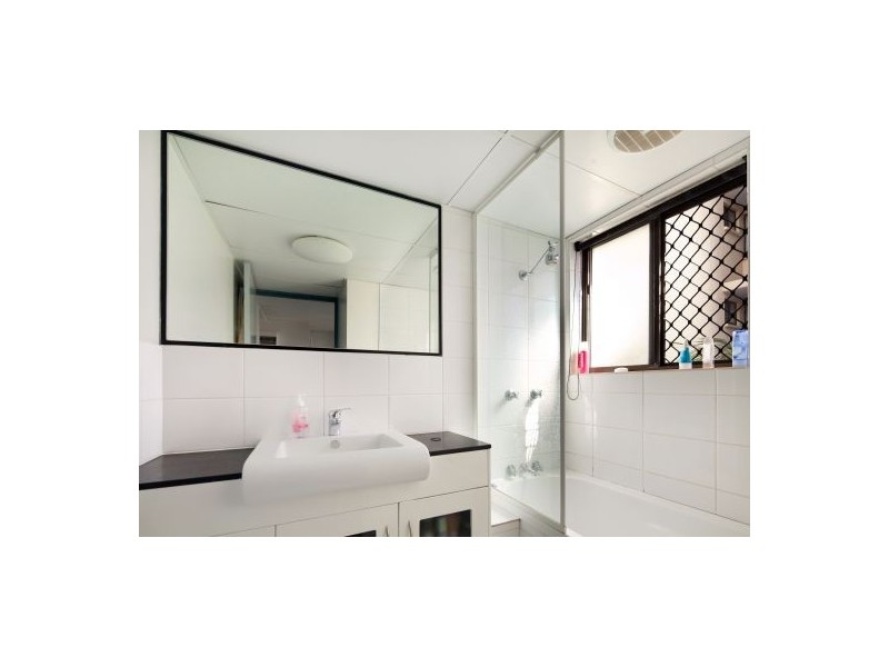 Unit 4 “Barbican” 34 River Esp, Mooloolaba QLD 4557