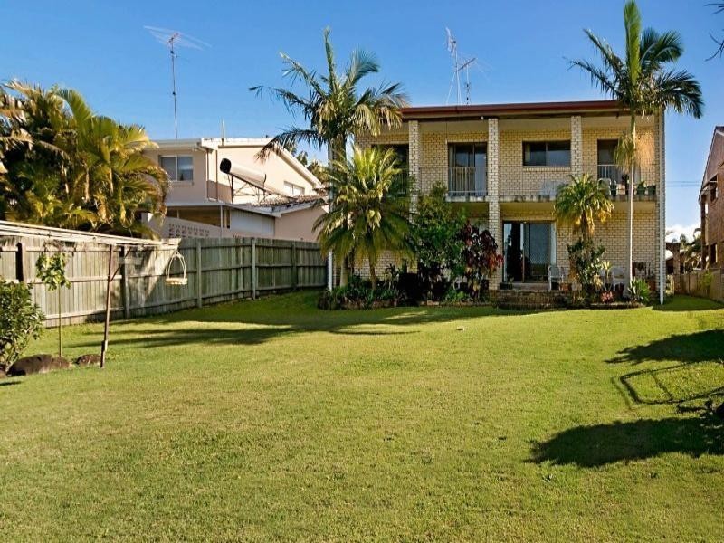 11 Moondarra Crescent, Mooloolaba QLD 4557