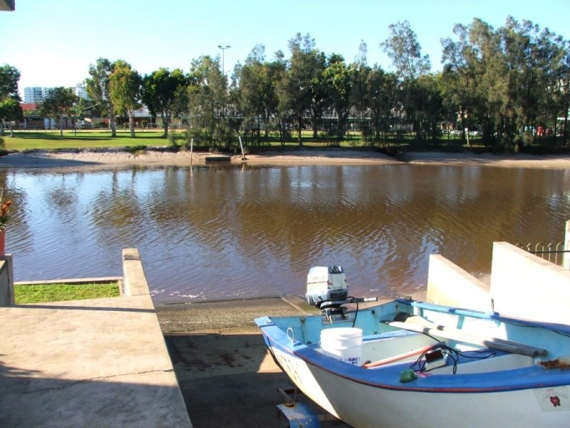 Unit 4 “Kyamba Court” 6 Kyamba Ct, Mooloolaba QLD 4557