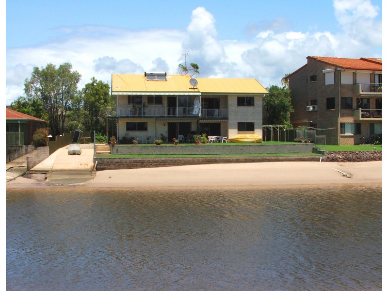 Unit 4 “Kyamba Court” 6 Kyamba Ct, Mooloolaba QLD 4557