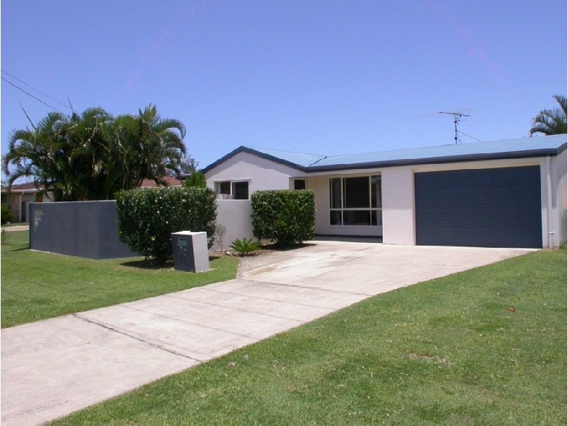 33 Karumba Street, Warana QLD 4575